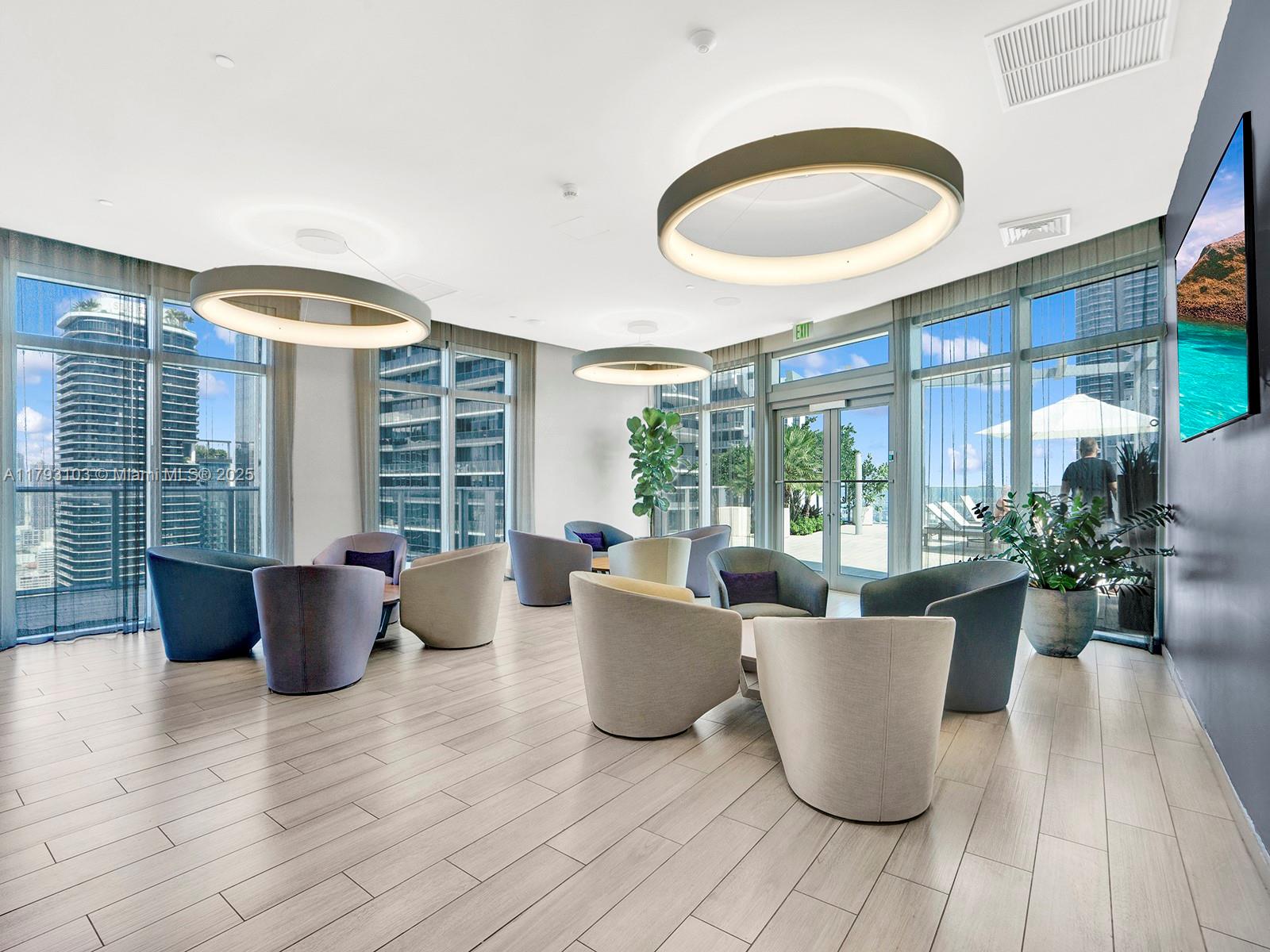 1100 S Miami Ave Unit: 3704