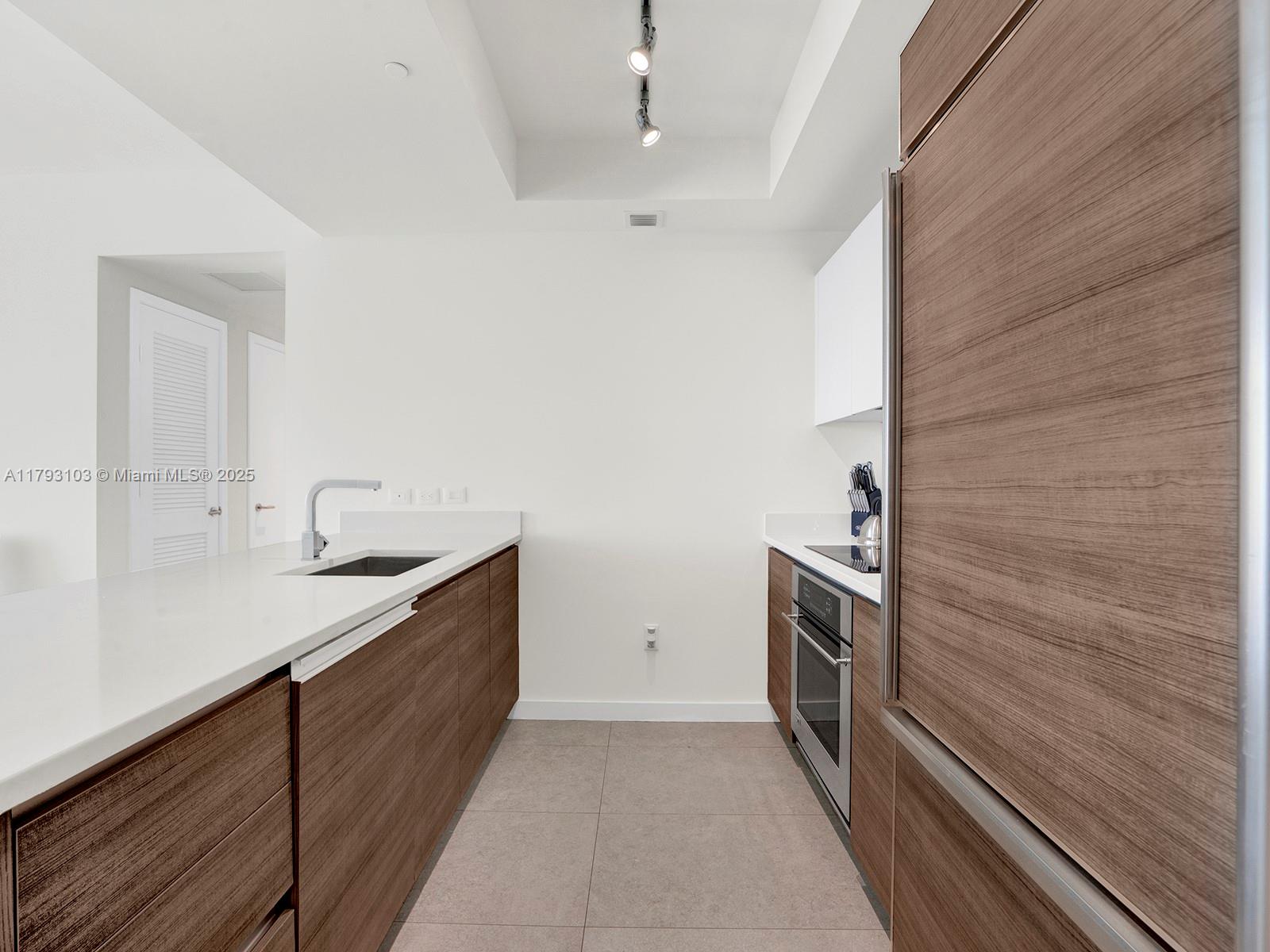 1100 S Miami Ave Unit: 3704