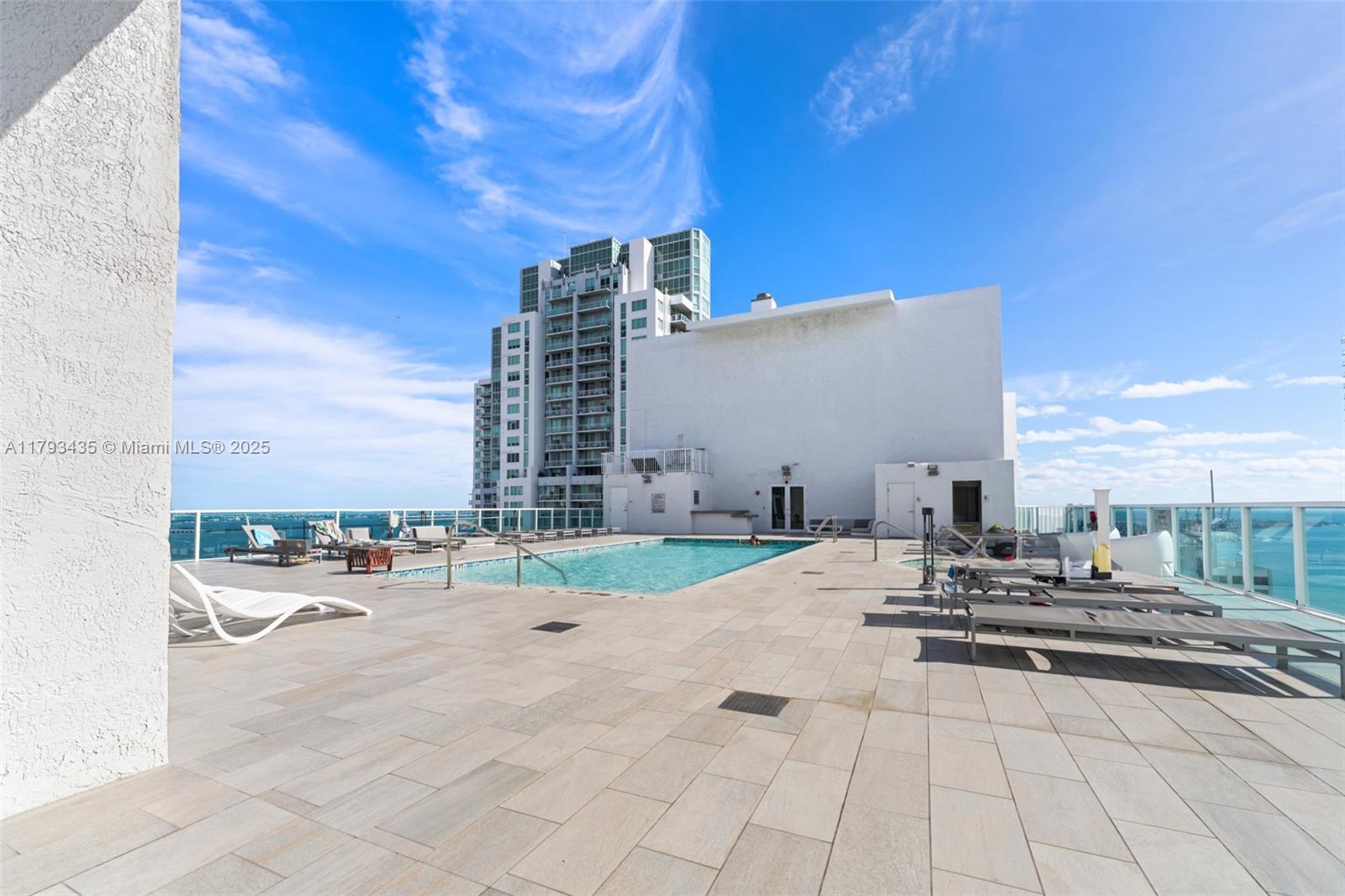133 NE 2nd Ave # 501