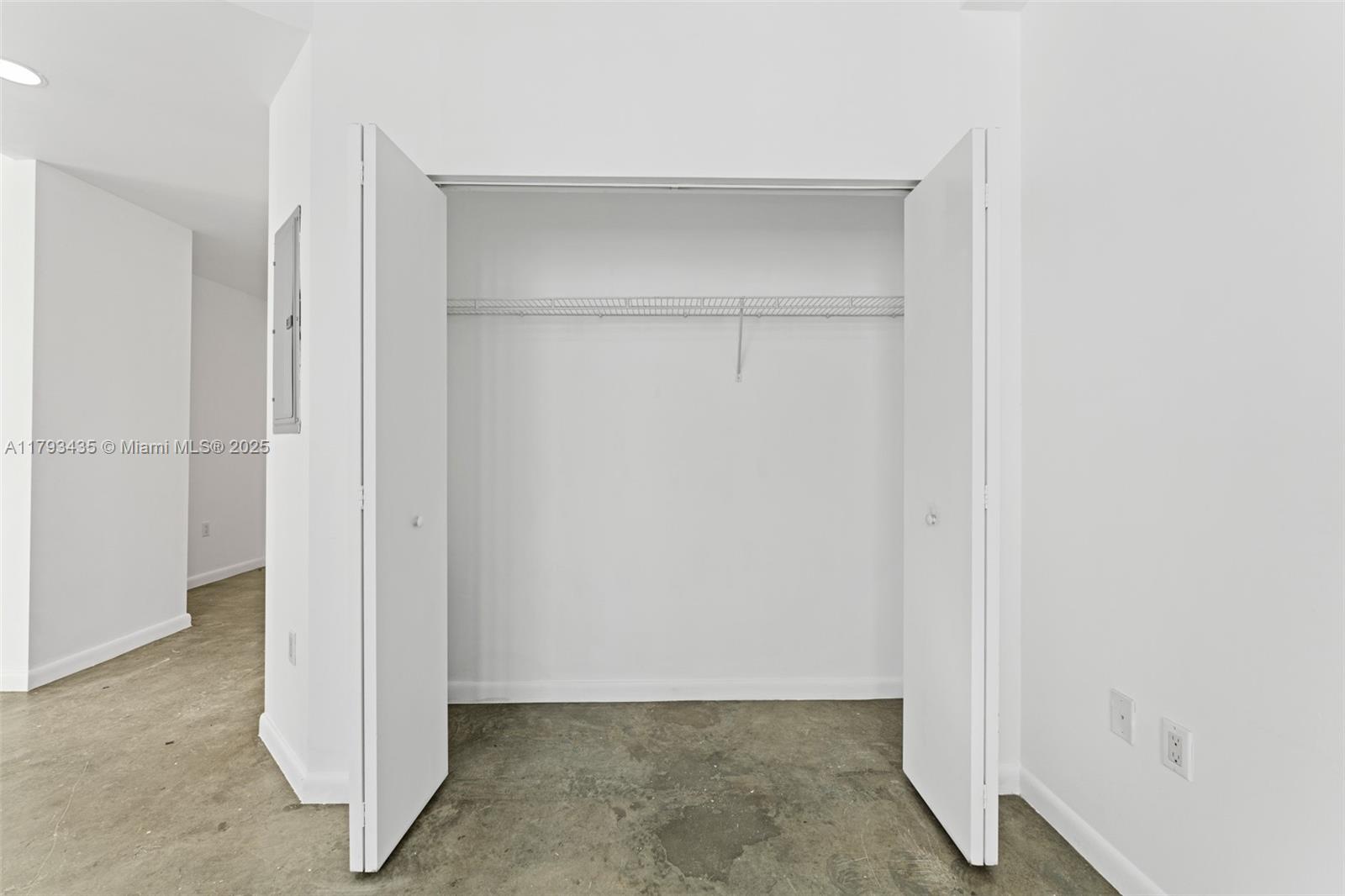 133 NE 2nd Ave # 501