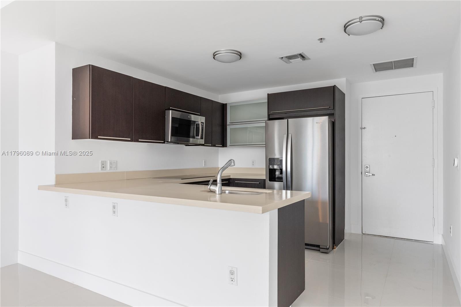 90 SW 3rd St # 3501