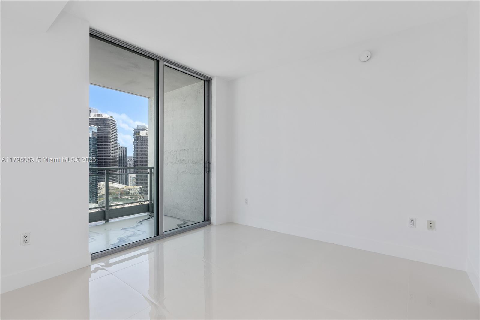 90 SW 3rd St # 3501