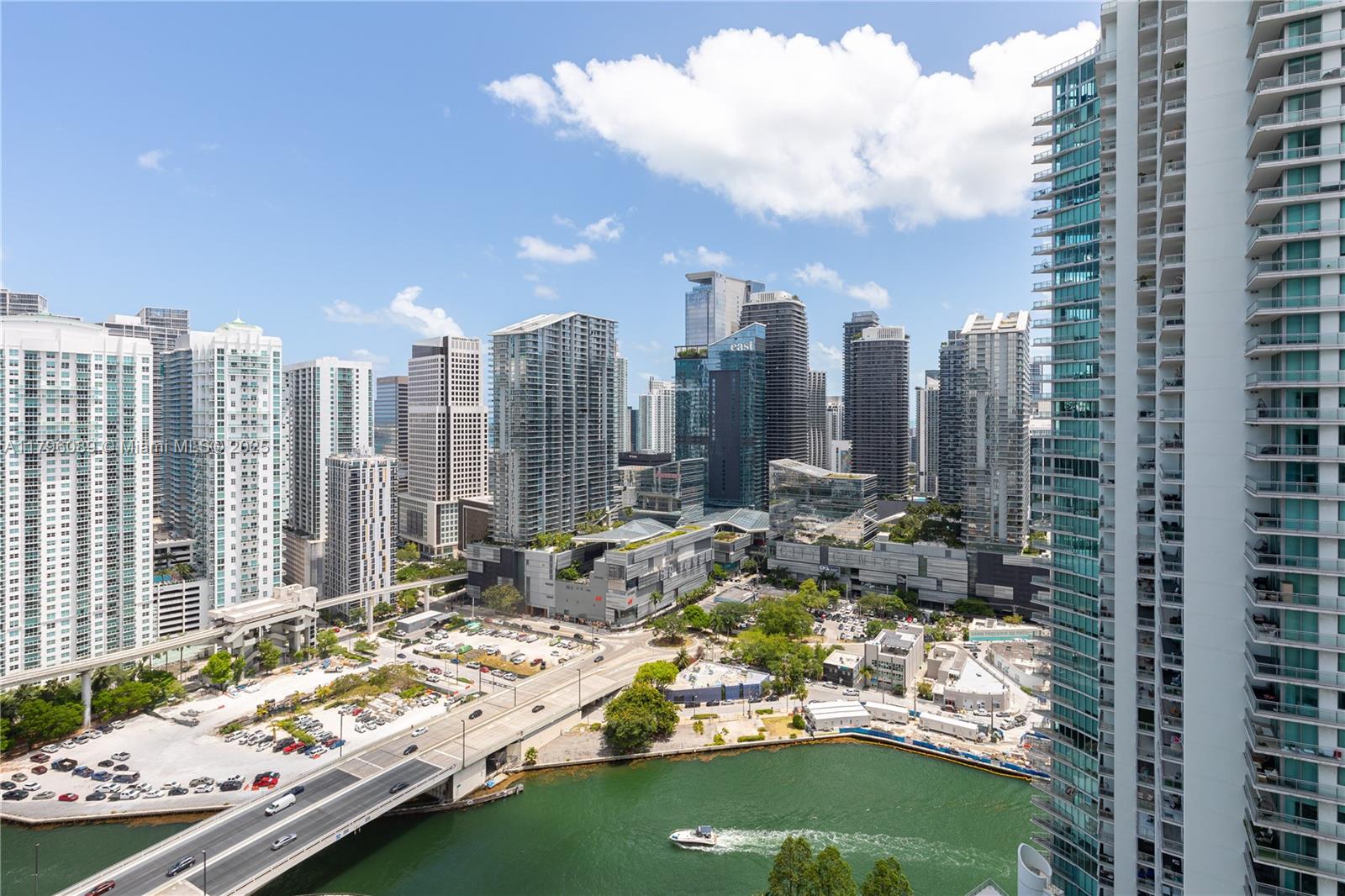 90 SW 3rd St # 3501