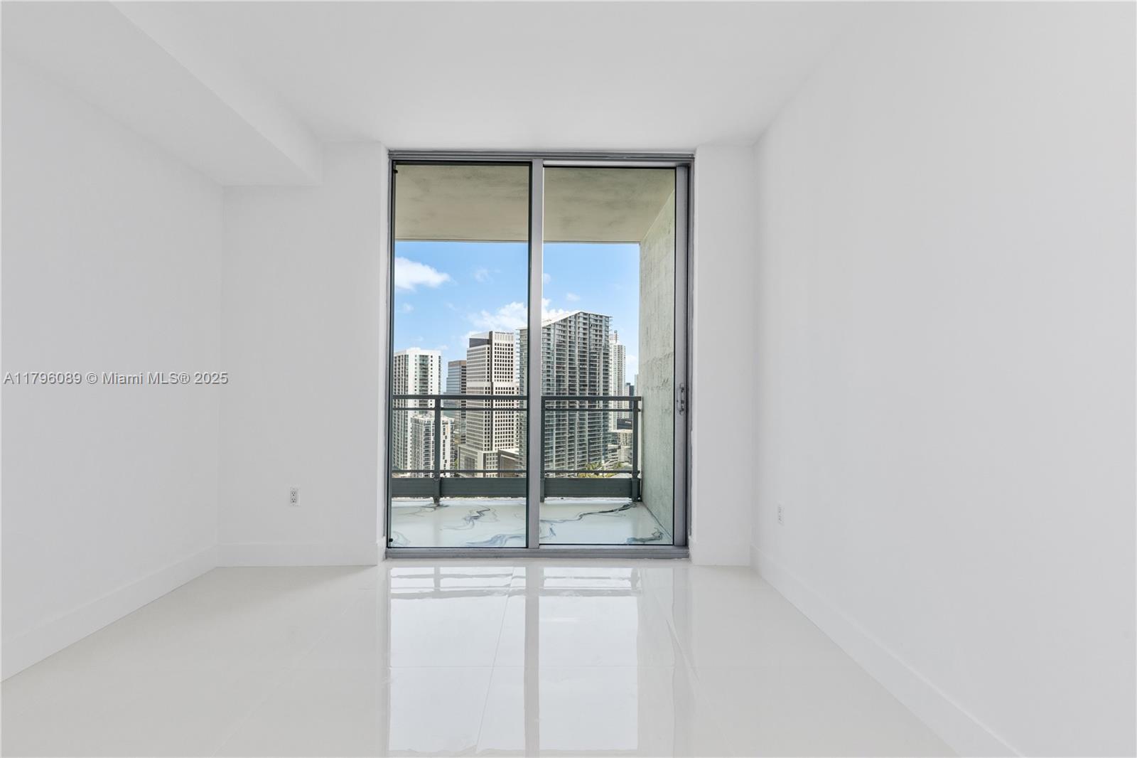 90 SW 3rd St # 3501