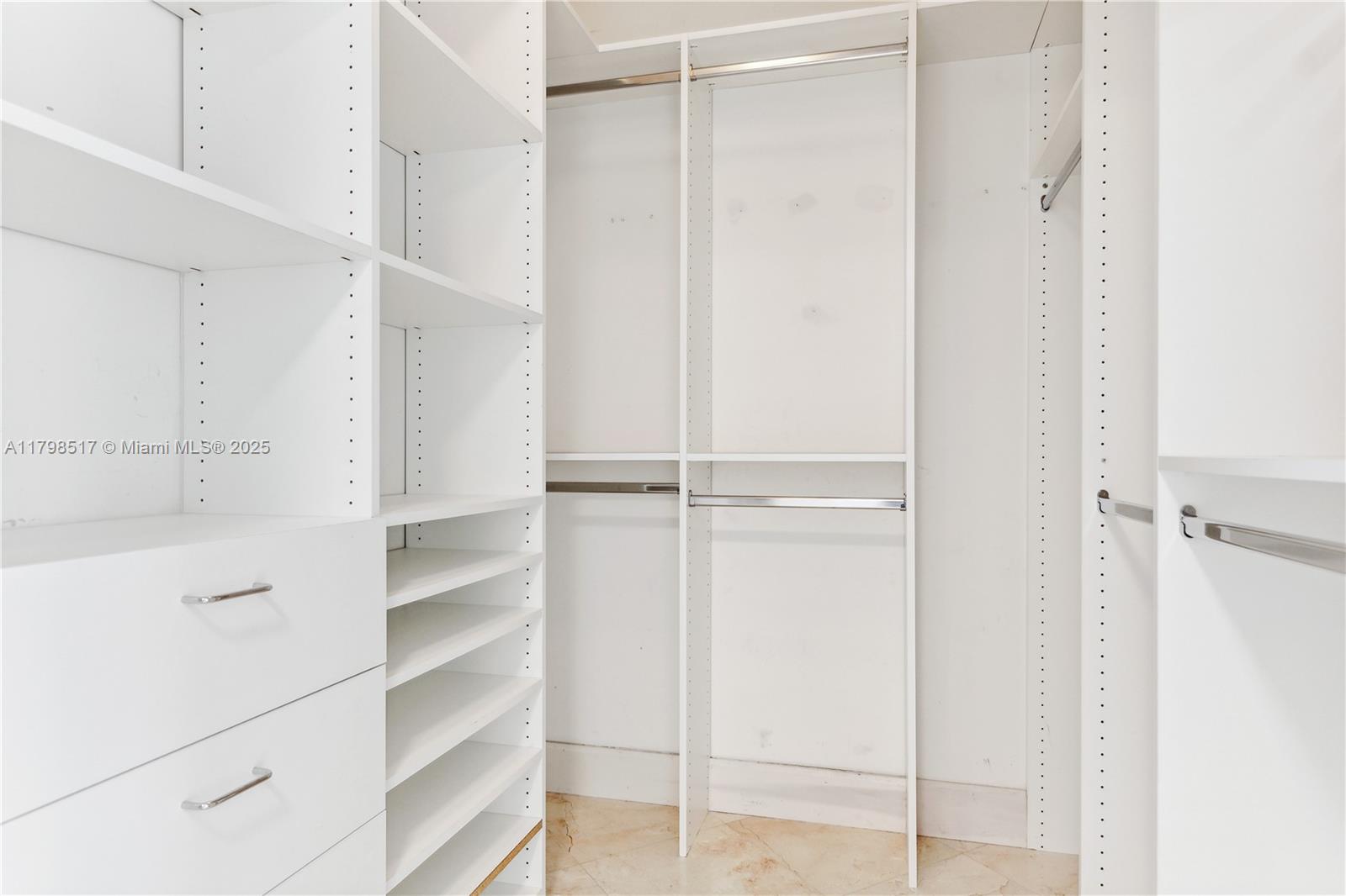 16699 Collins Ave # 3602