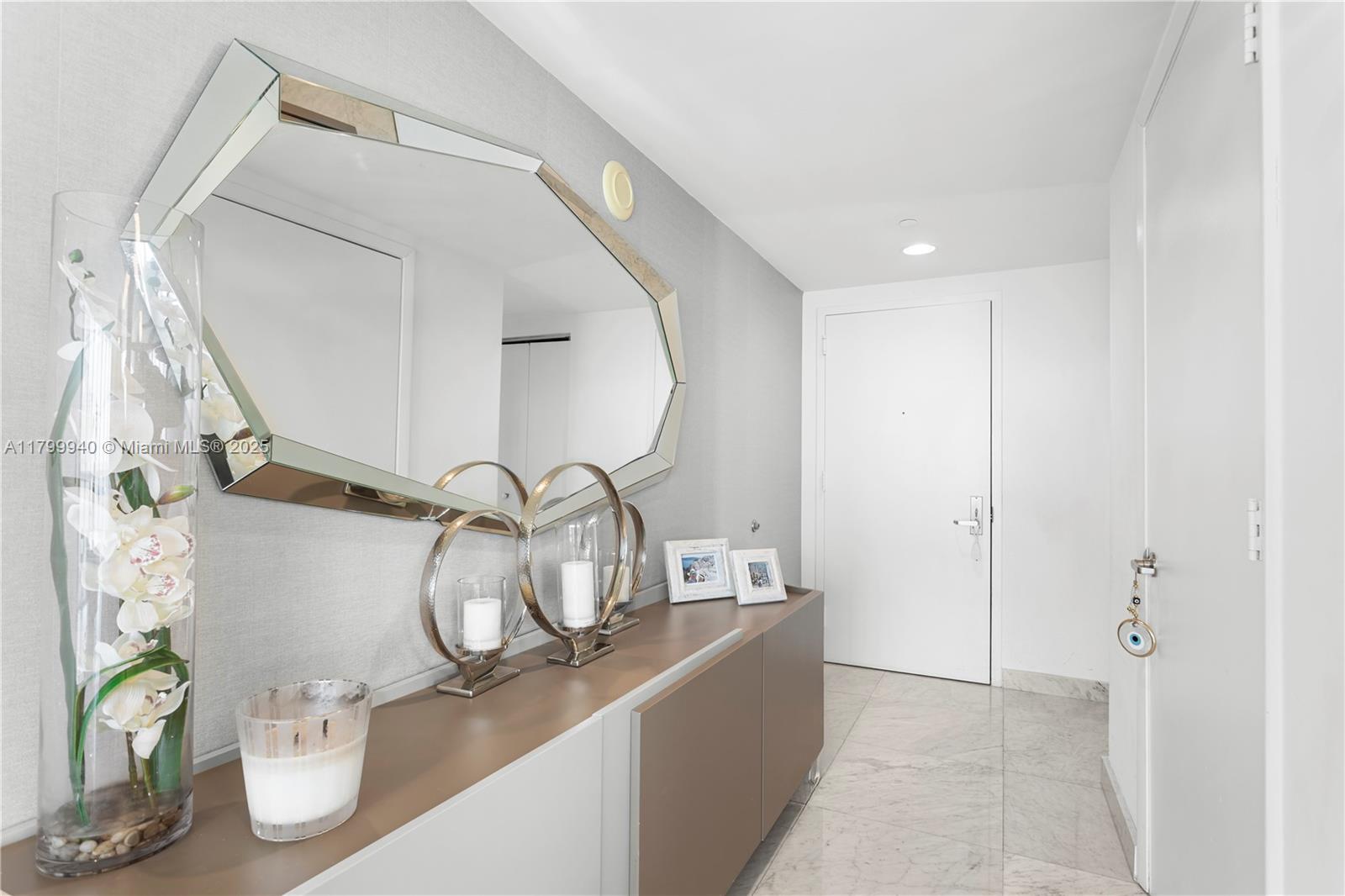 495 Brickell Ave # 1001