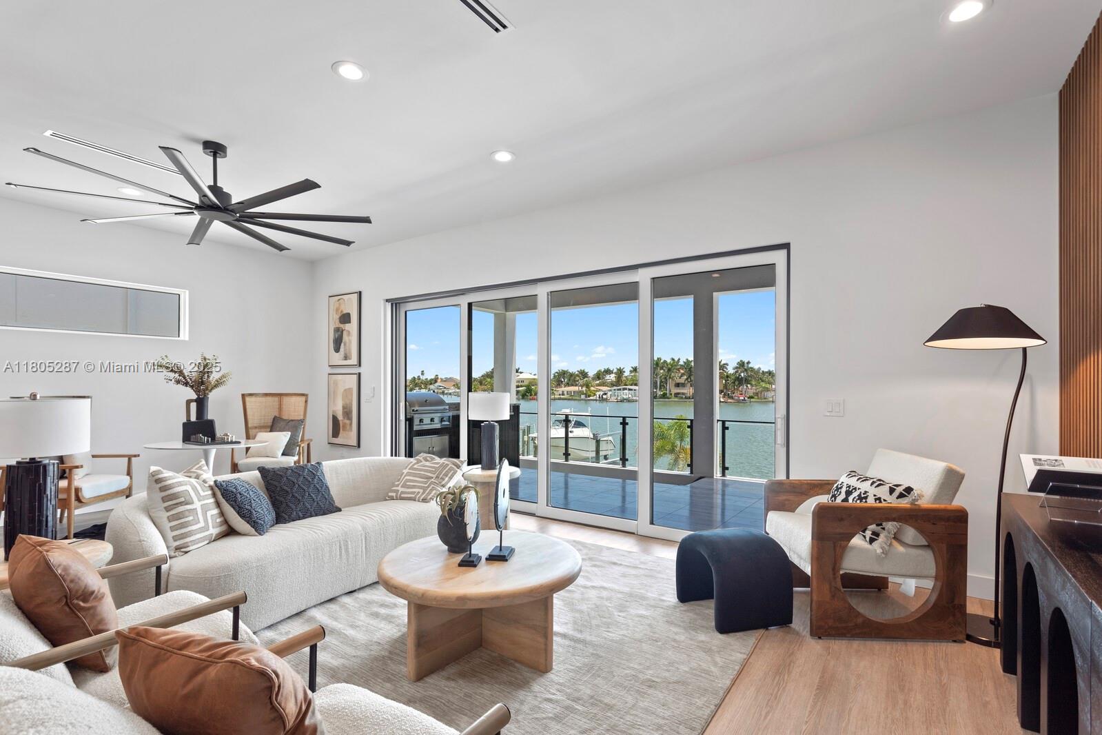 17059 Dolphin Dr