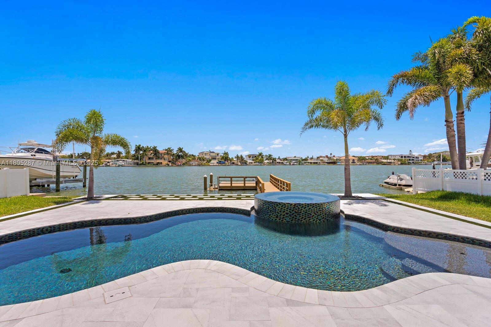 17059 Dolphin Dr