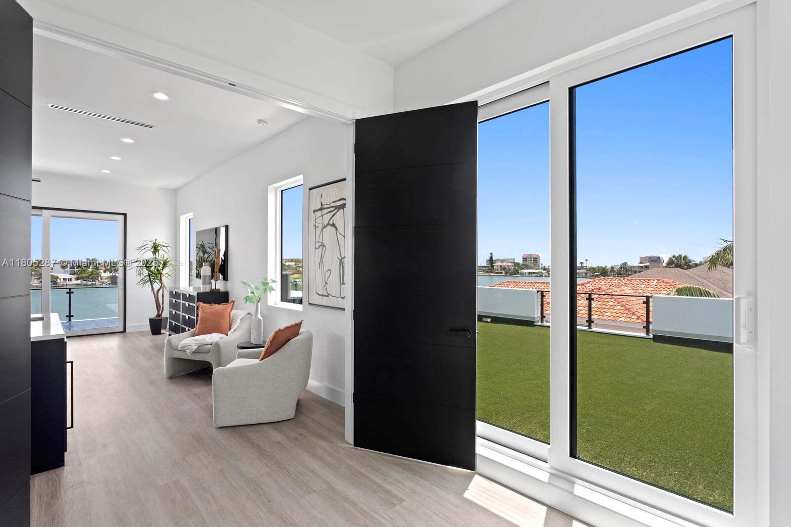 17059 Dolphin Dr