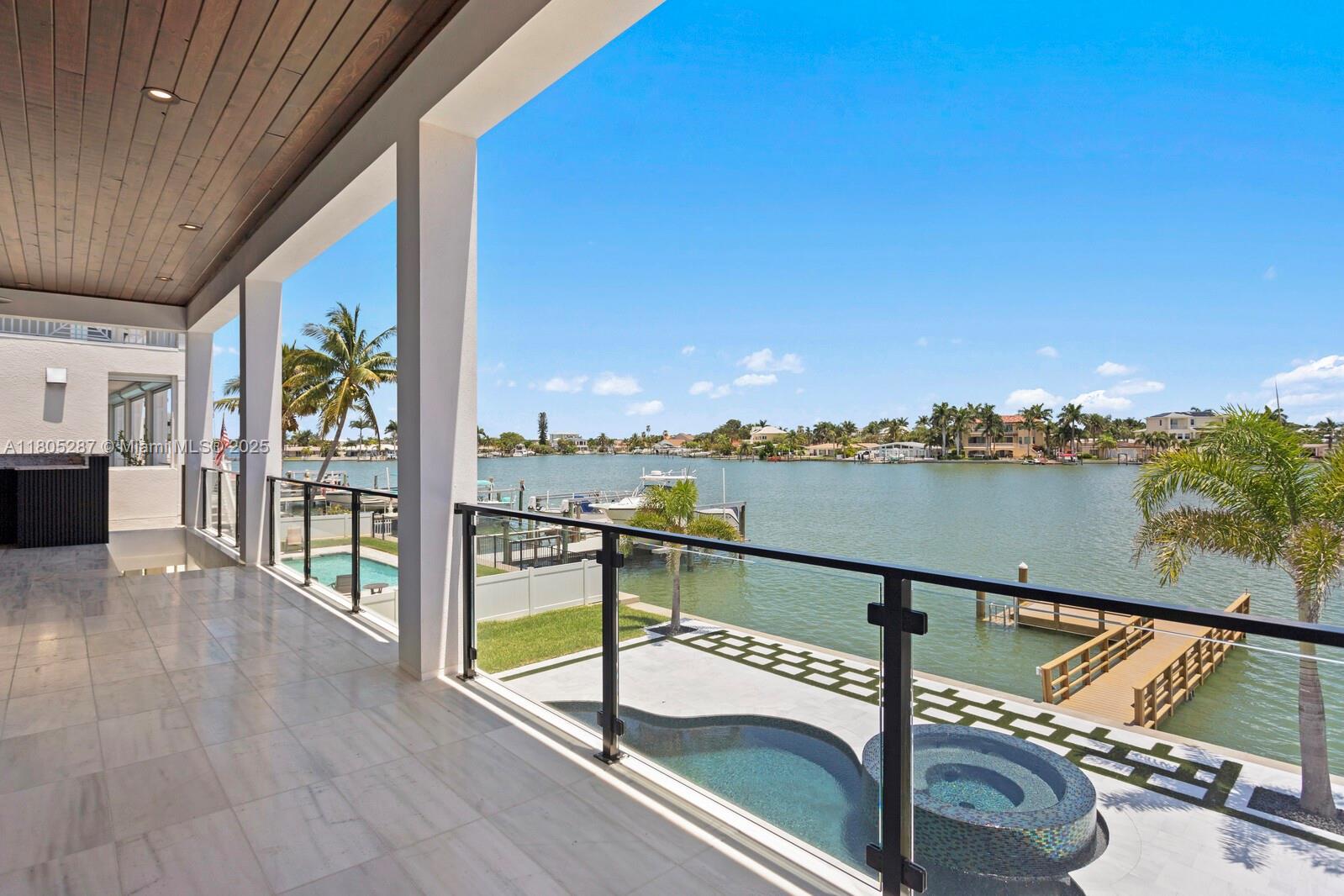 17059 Dolphin Dr