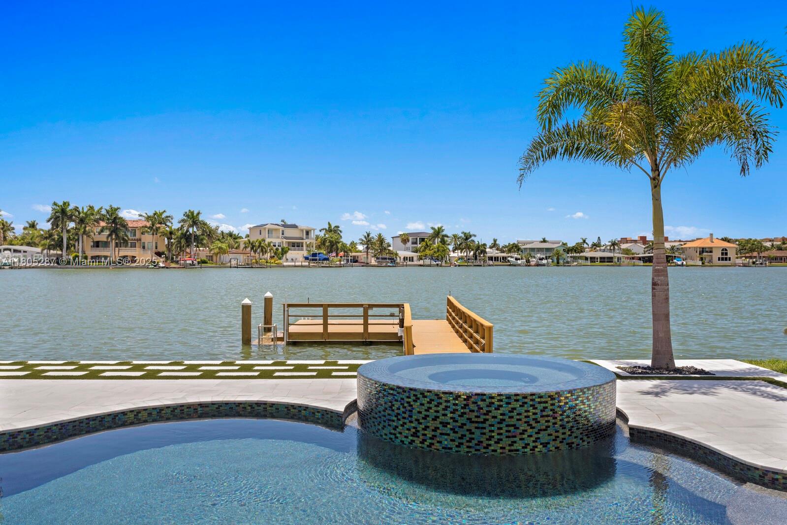 17059 Dolphin Dr