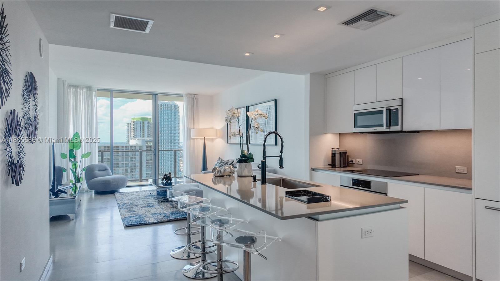 68 SE 6th St # 3106