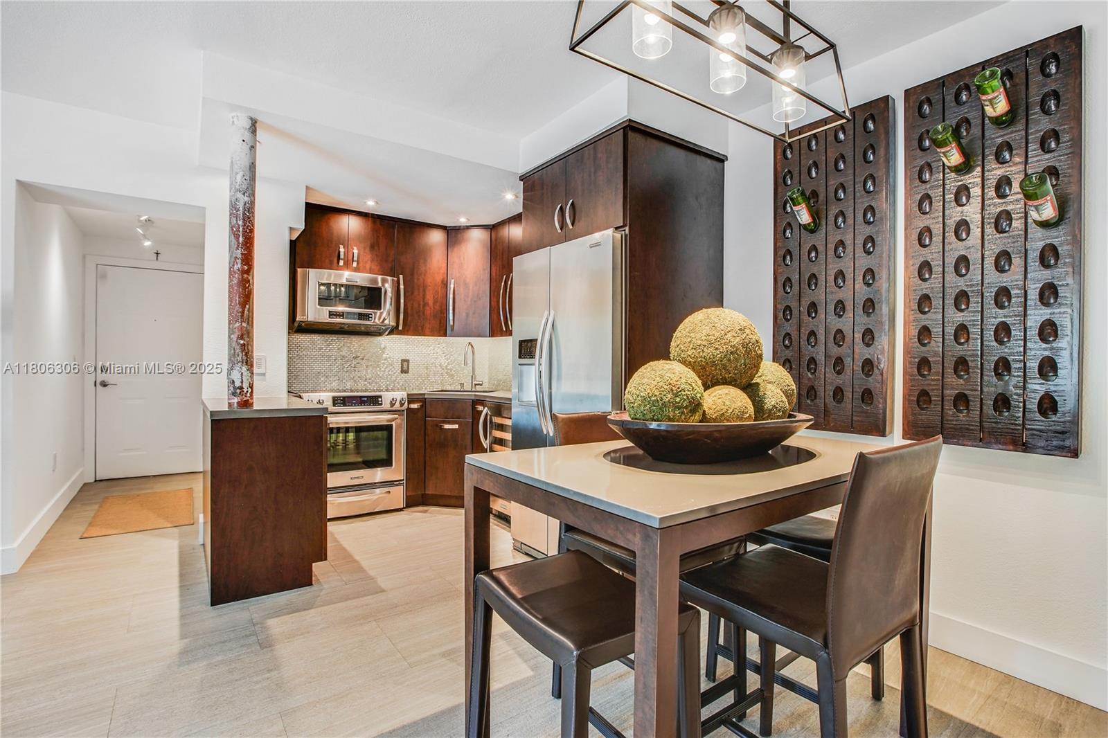 45 Antilla Ave # 1G