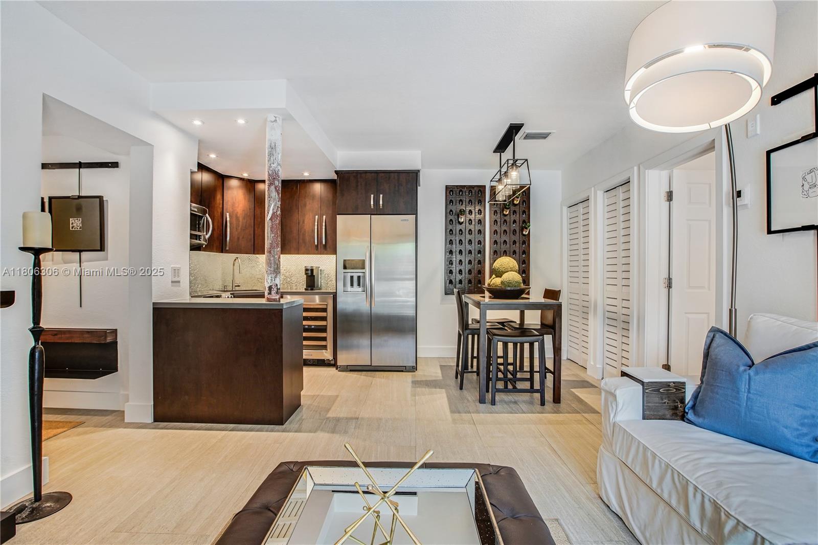 45 Antilla Ave # 1G