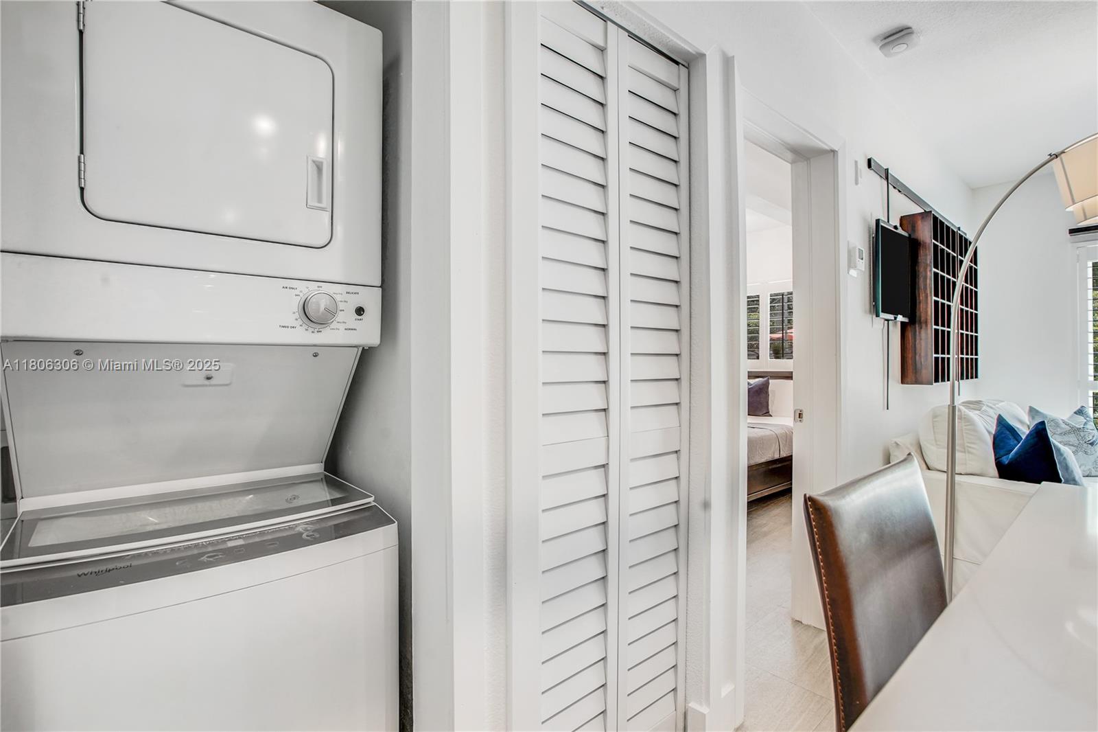 45 Antilla Ave # 1G
