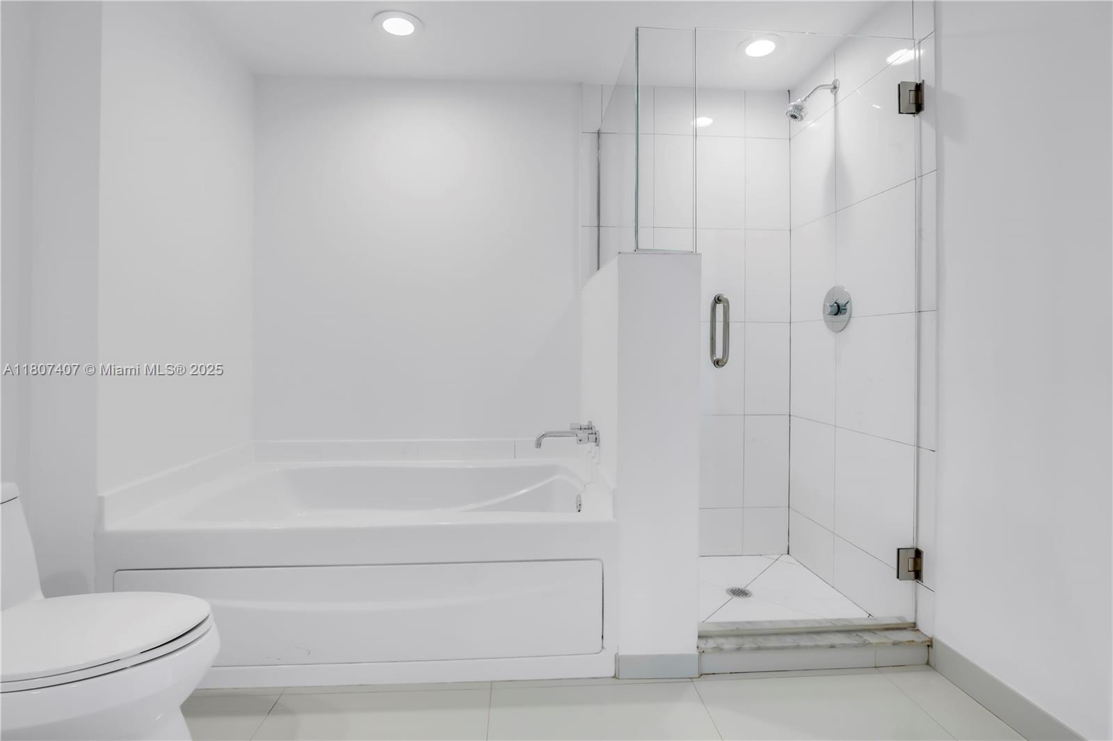 500 Brickell Ave # 3103