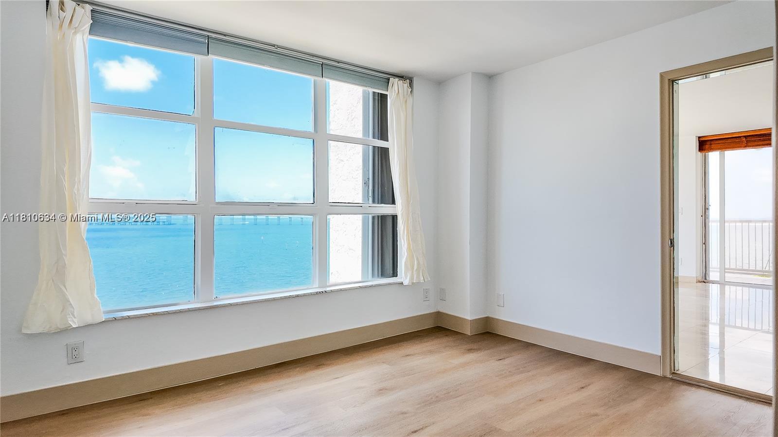 1440 Brickell Bay # 702