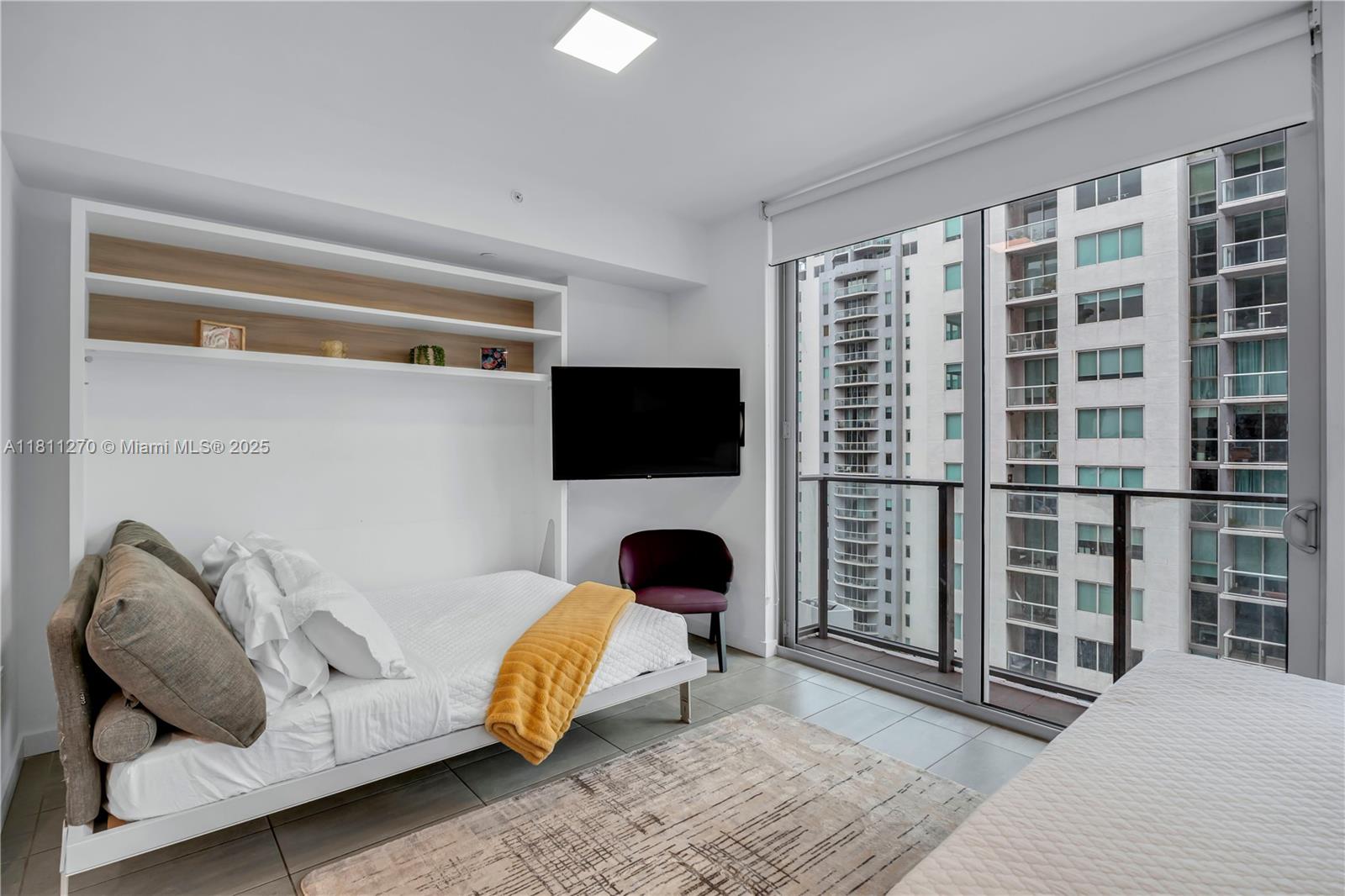 227 NE 2nd St # 2110