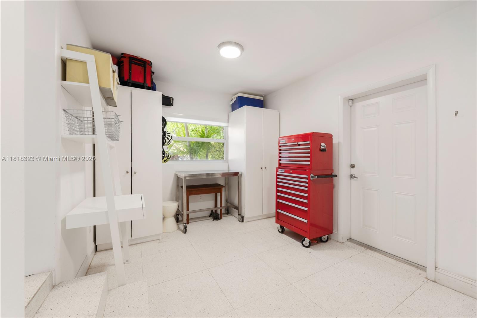 261 SW 30th Rd