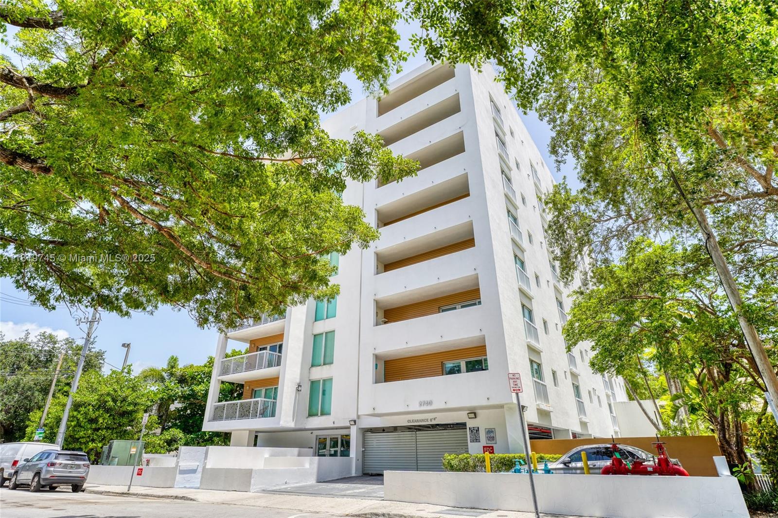 2740 SW 28th Ter # 202