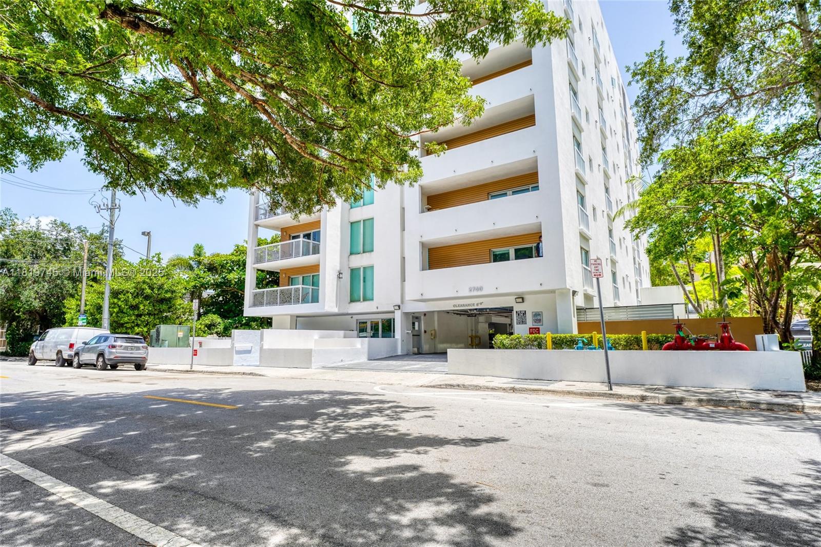 2740 SW 28th Ter # 202
