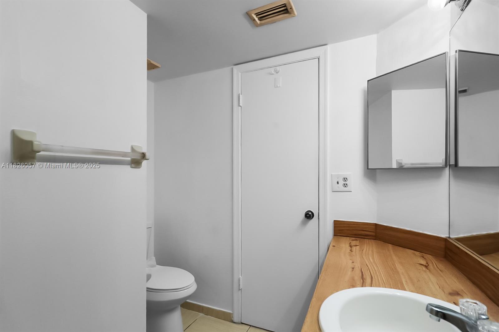 10167 Twin Lakes Dr Unit: 23-N