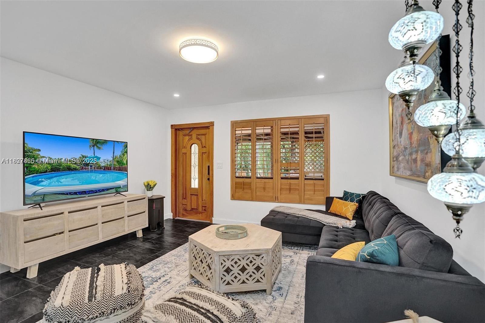 110 SW 5th St