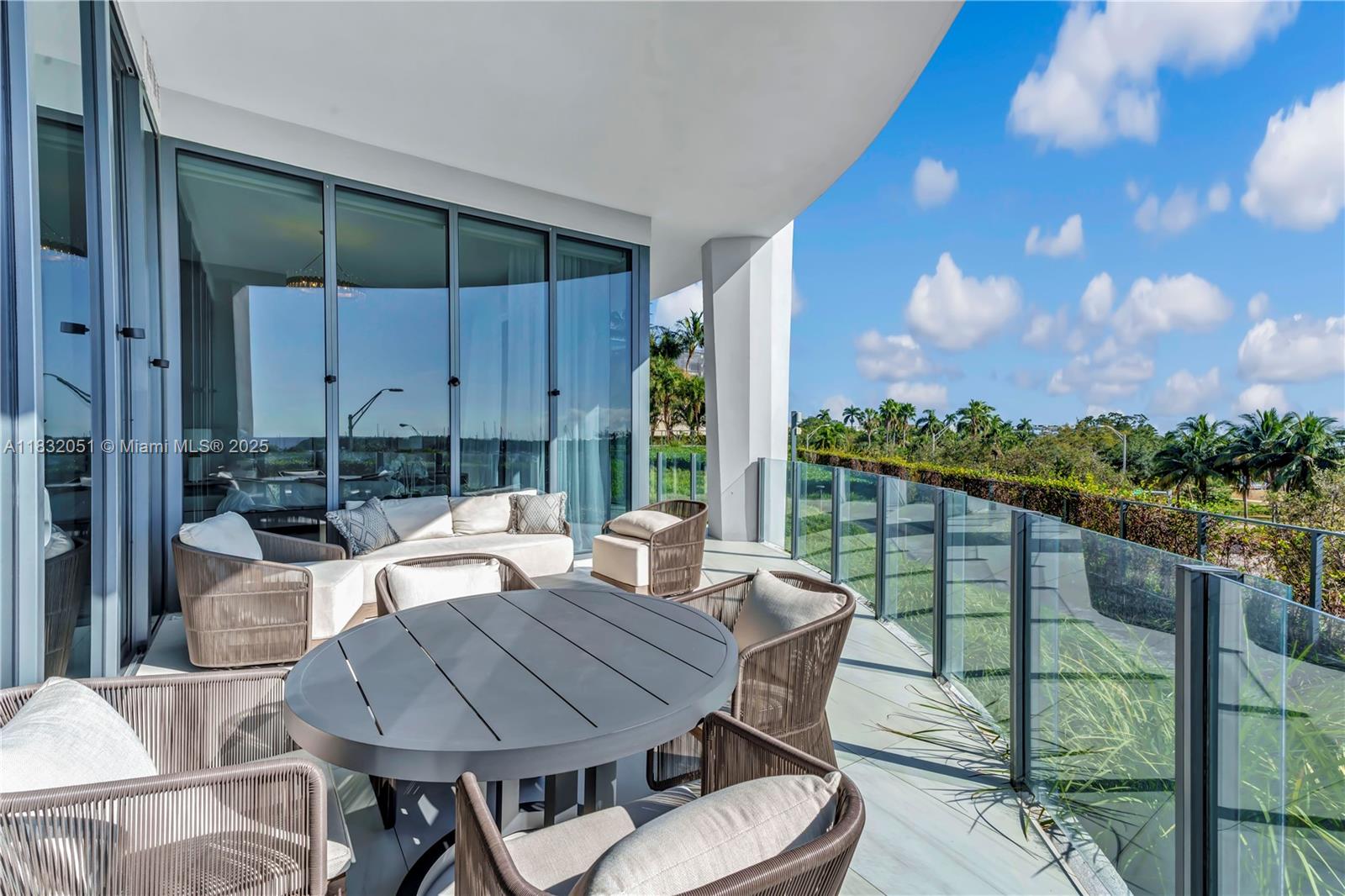 2811 S Bayshore Dr # 4A