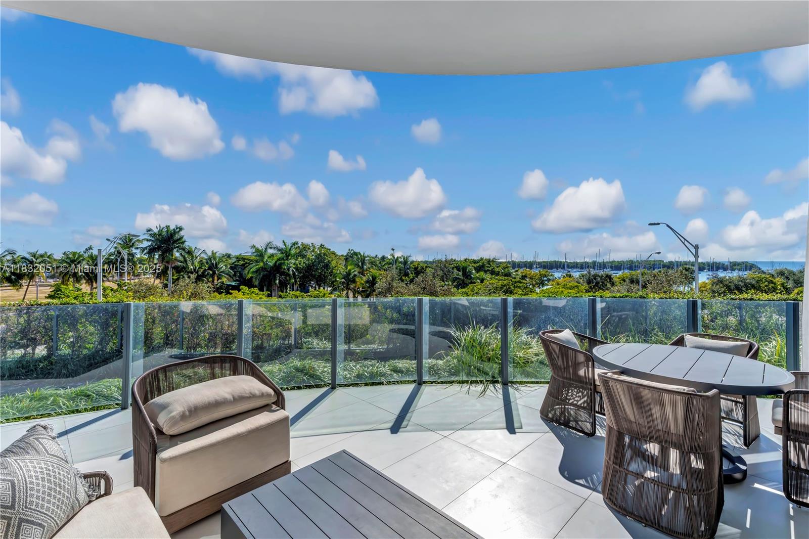 2811 S Bayshore Dr # 4A