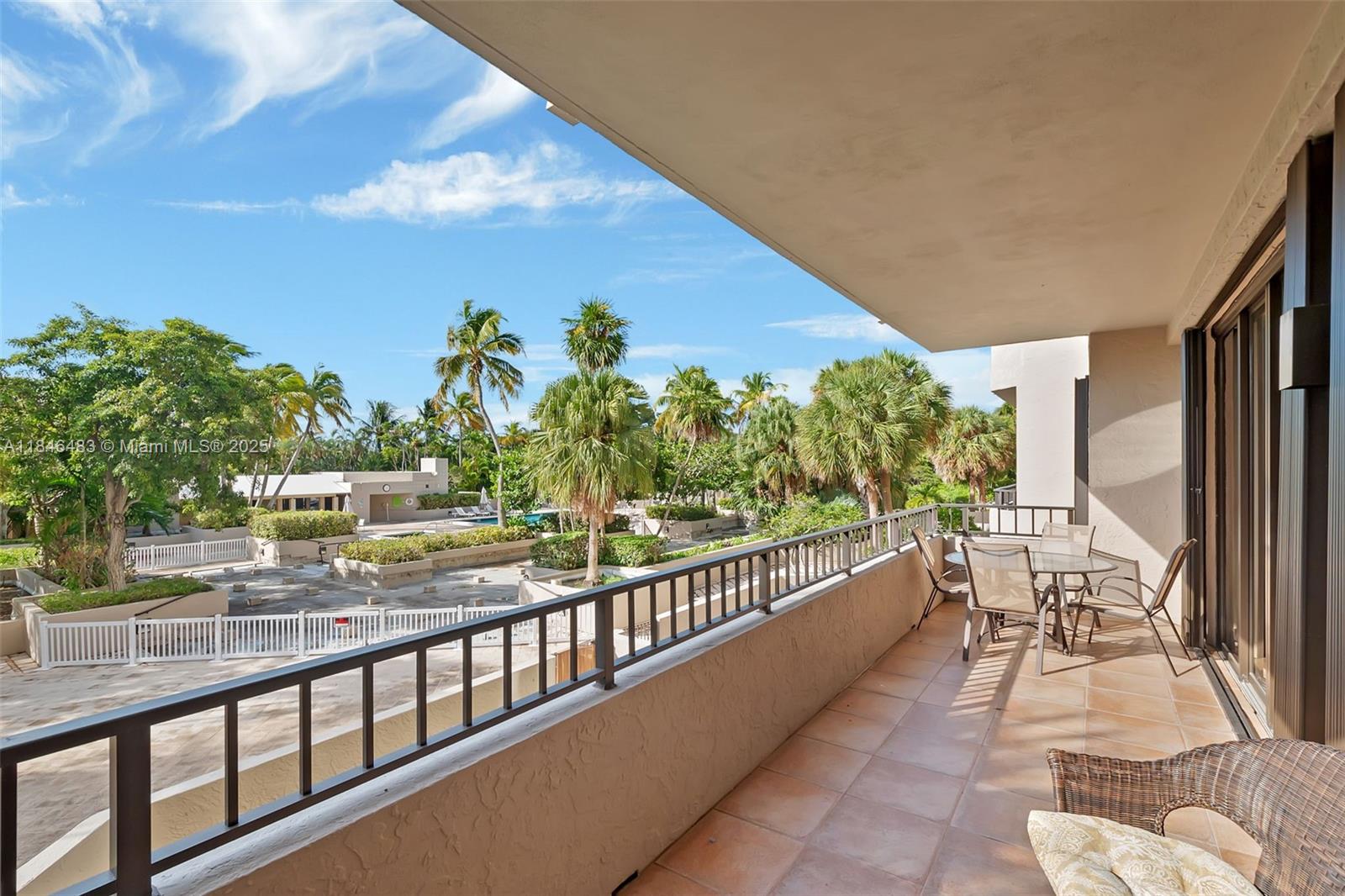 151 Crandon Blvd # 237