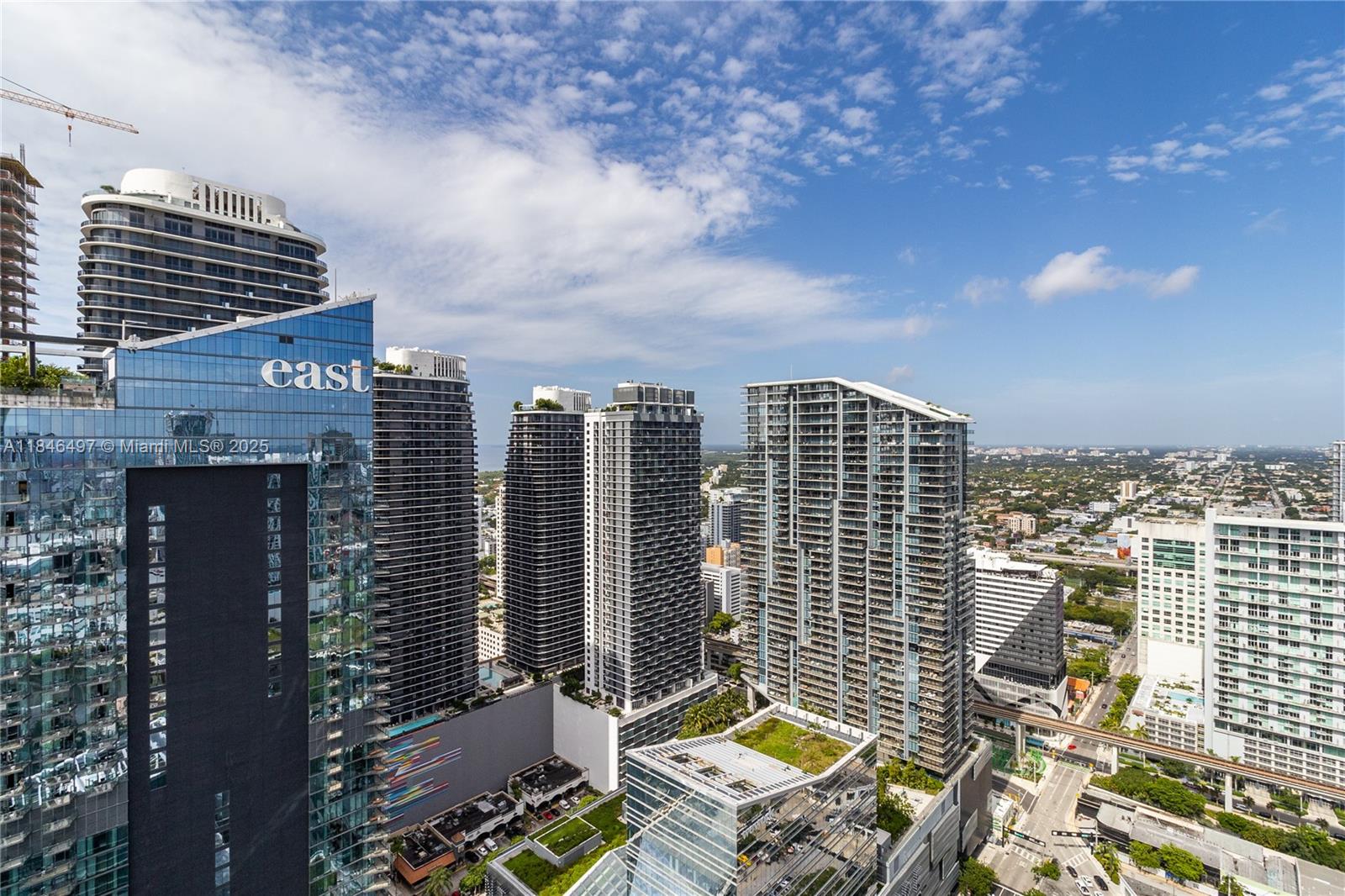 68 SE 6th St # 4006