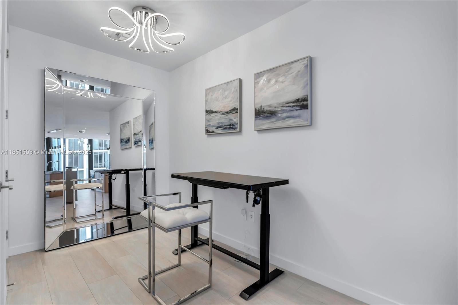 2831 S Bayshore Dr # 2204
