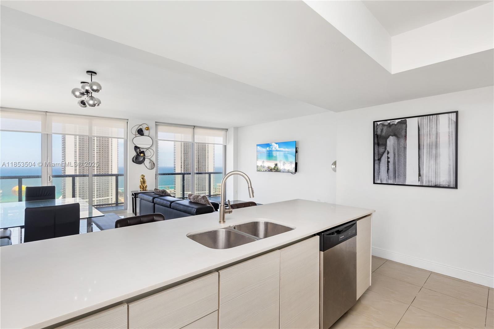 2600 E Hallandale Blvd # 2502