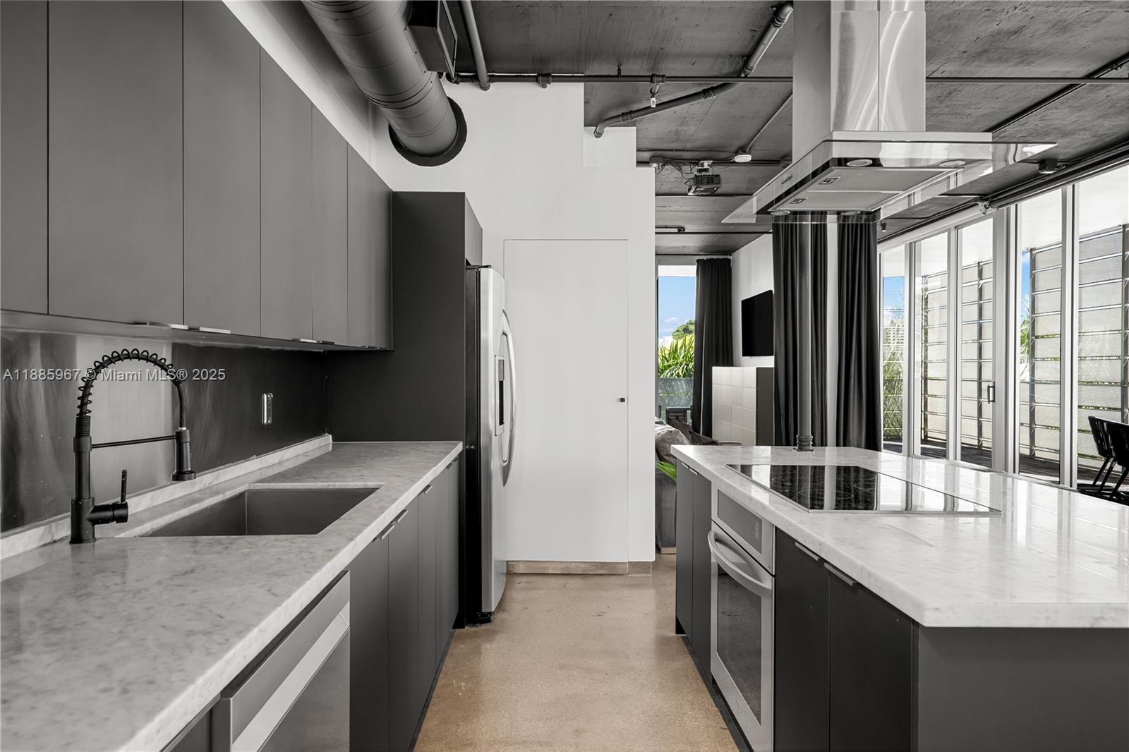 1700 Meridian Ave # 501