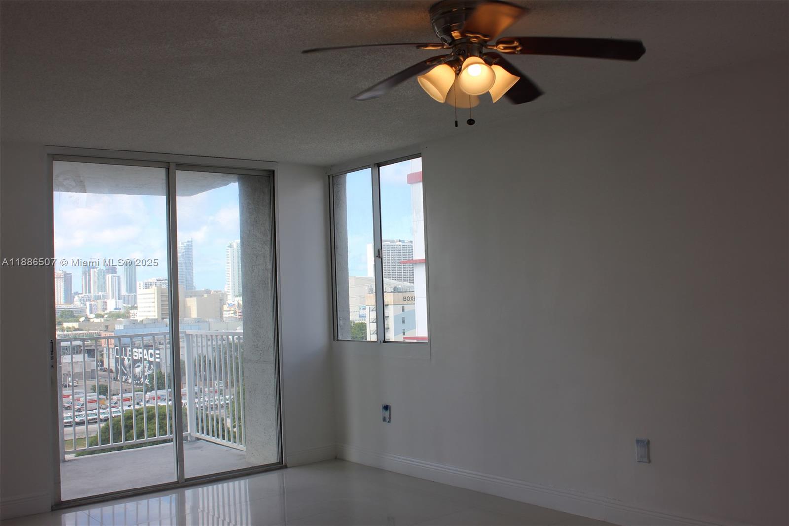 800 N Miami Ave Unit: E-908