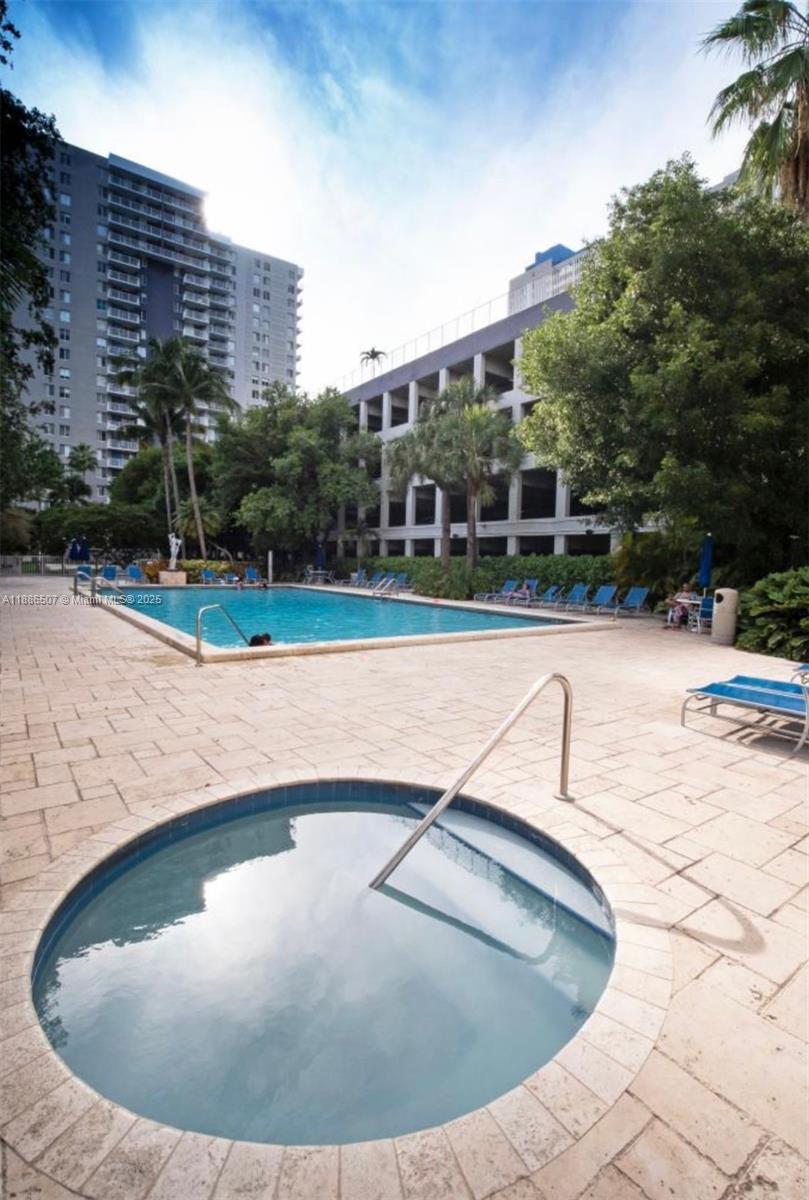 800 N Miami Ave Unit: E-908