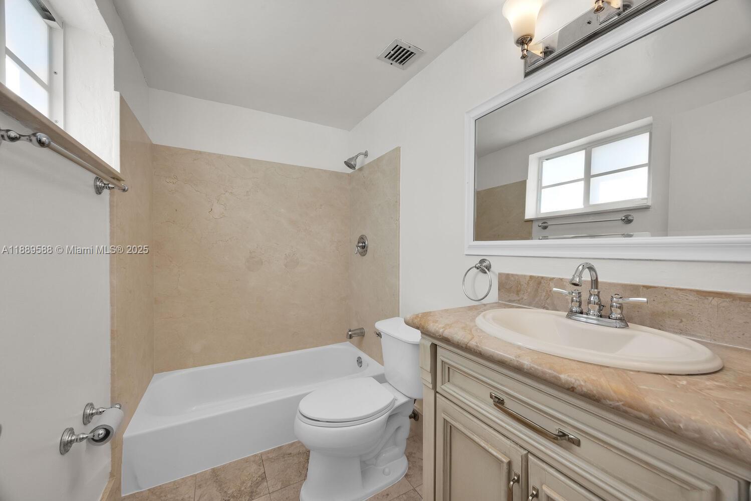 940 Sevilla Ave # 104