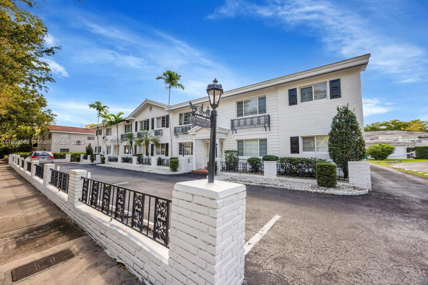 940 Sevilla Ave # 104