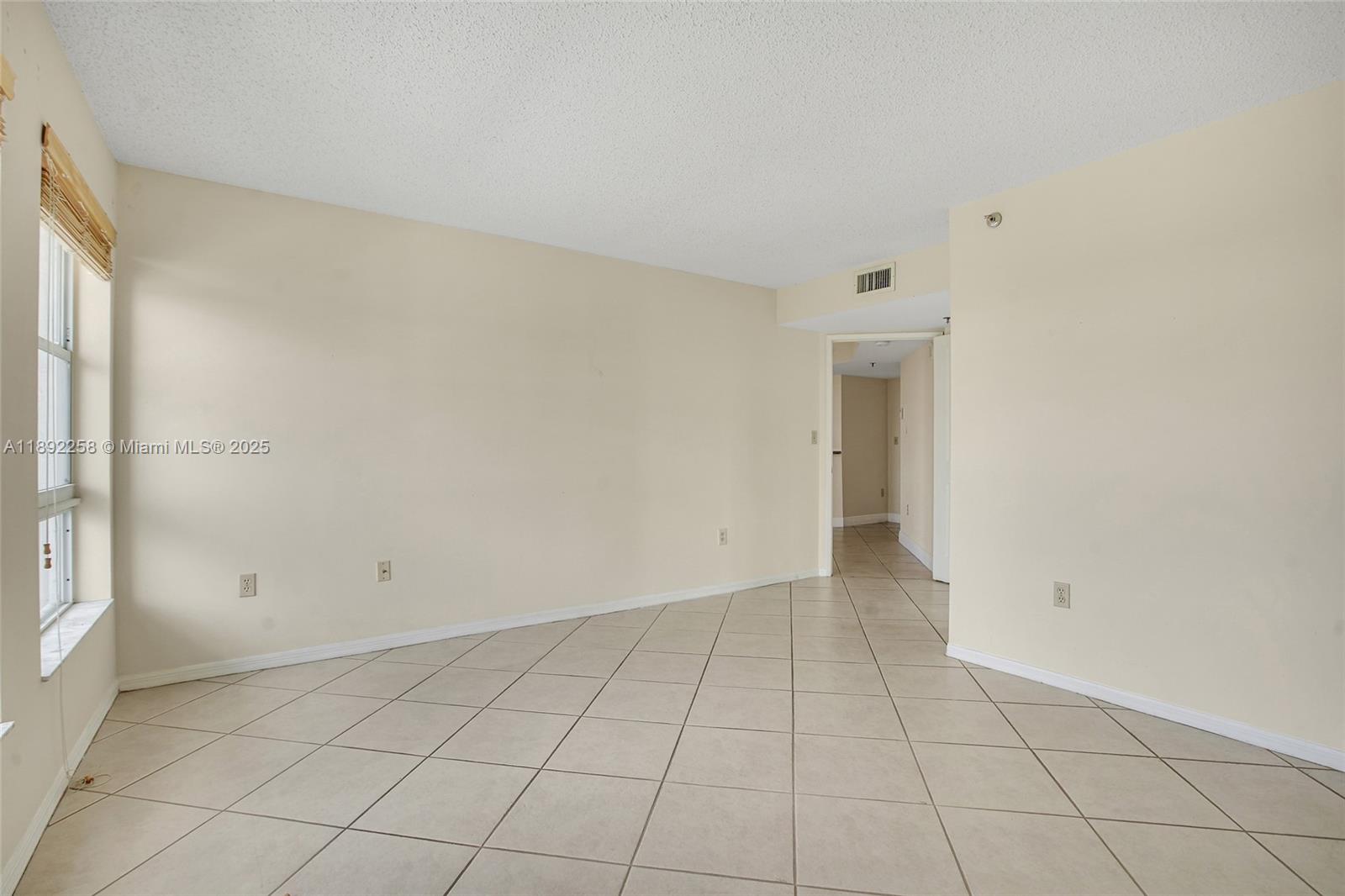2351 Douglas Rd # 604