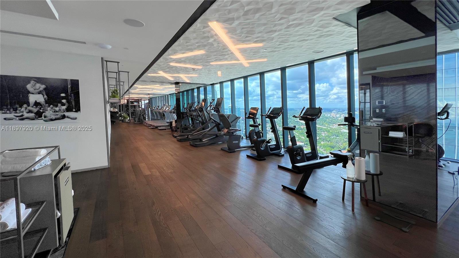 1451 Brickell Ave # 2406