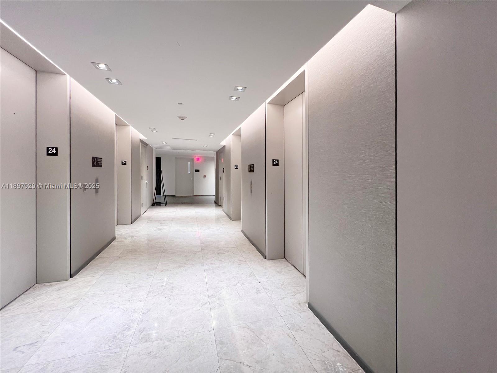 1451 Brickell Ave # 2406