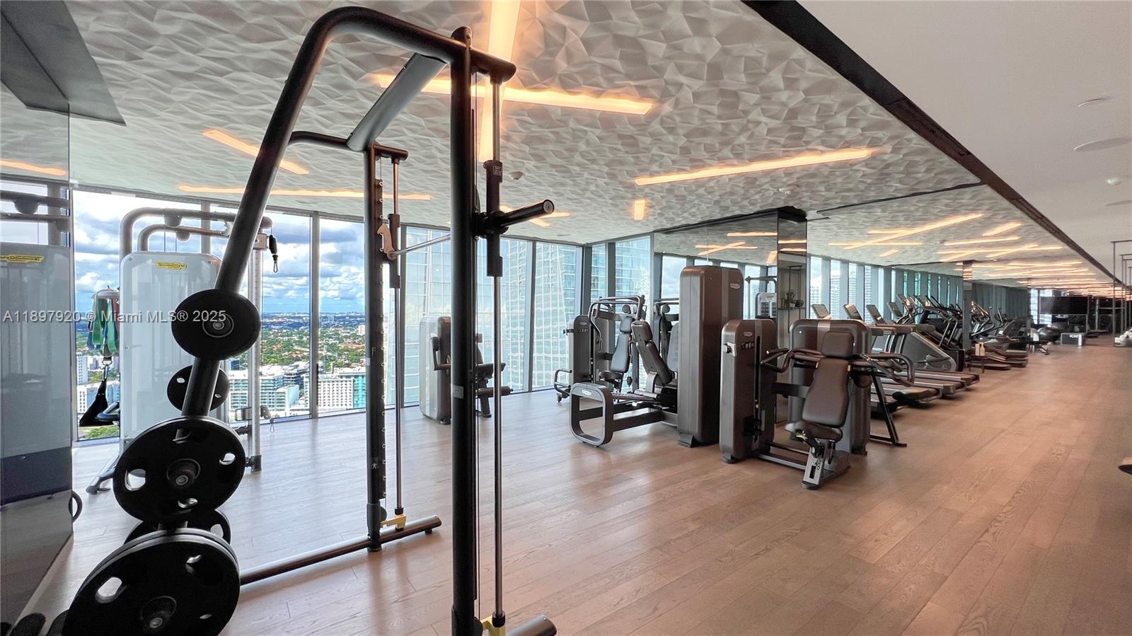 1451 Brickell Ave # 2406