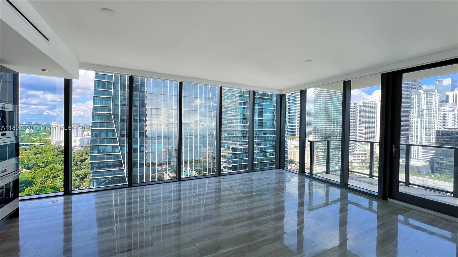 1451 Brickell Ave # 2406
