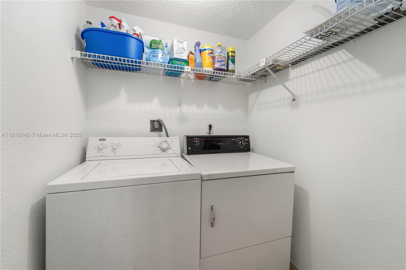 9455 Collins Ave # 601