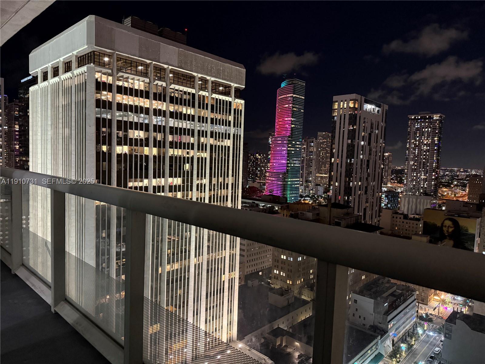 50 Biscayne Blvd # 2909