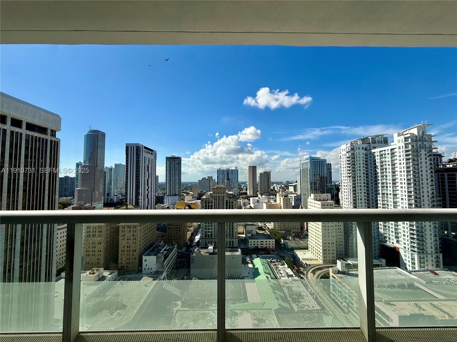 50 Biscayne Blvd # 2909