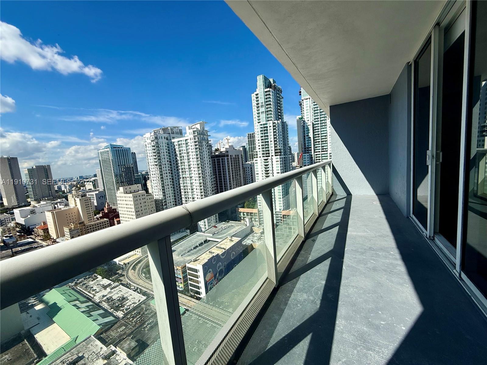 50 Biscayne Blvd # 2909