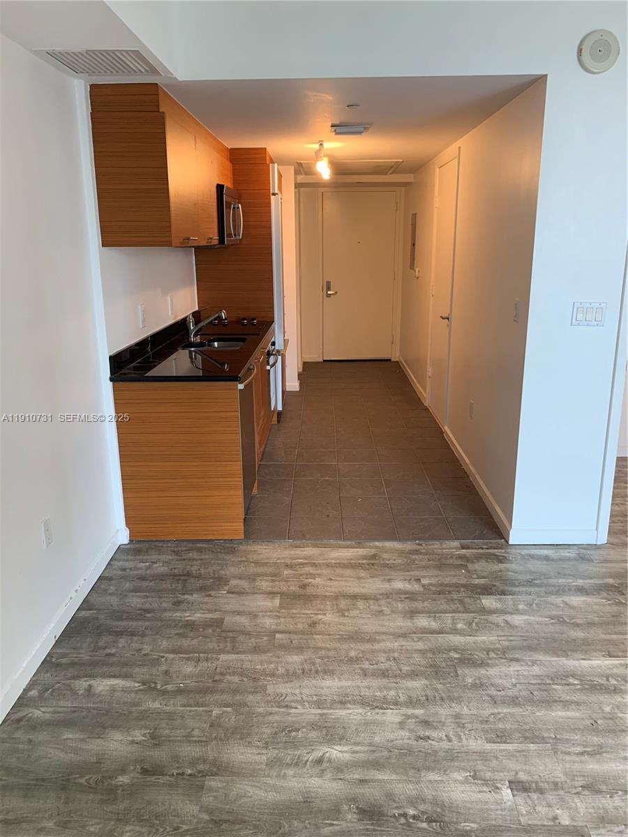 50 Biscayne Blvd # 2909