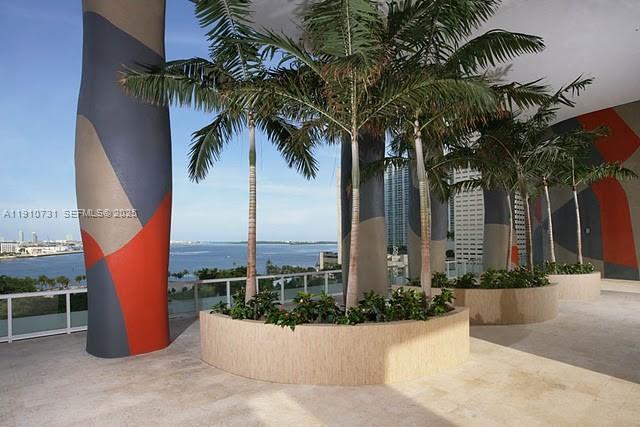 50 Biscayne Blvd # 2909
