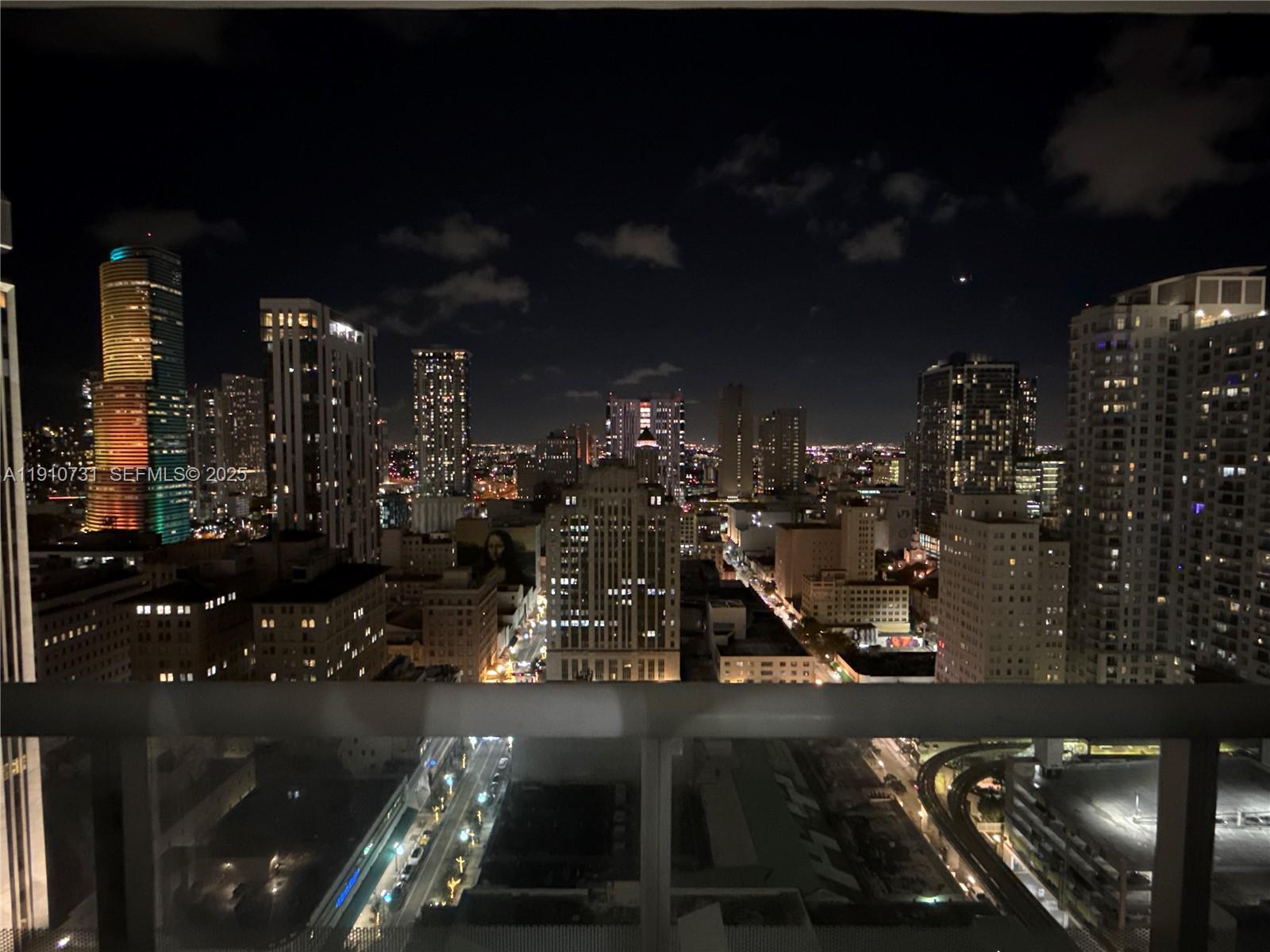 50 Biscayne Blvd # 2909